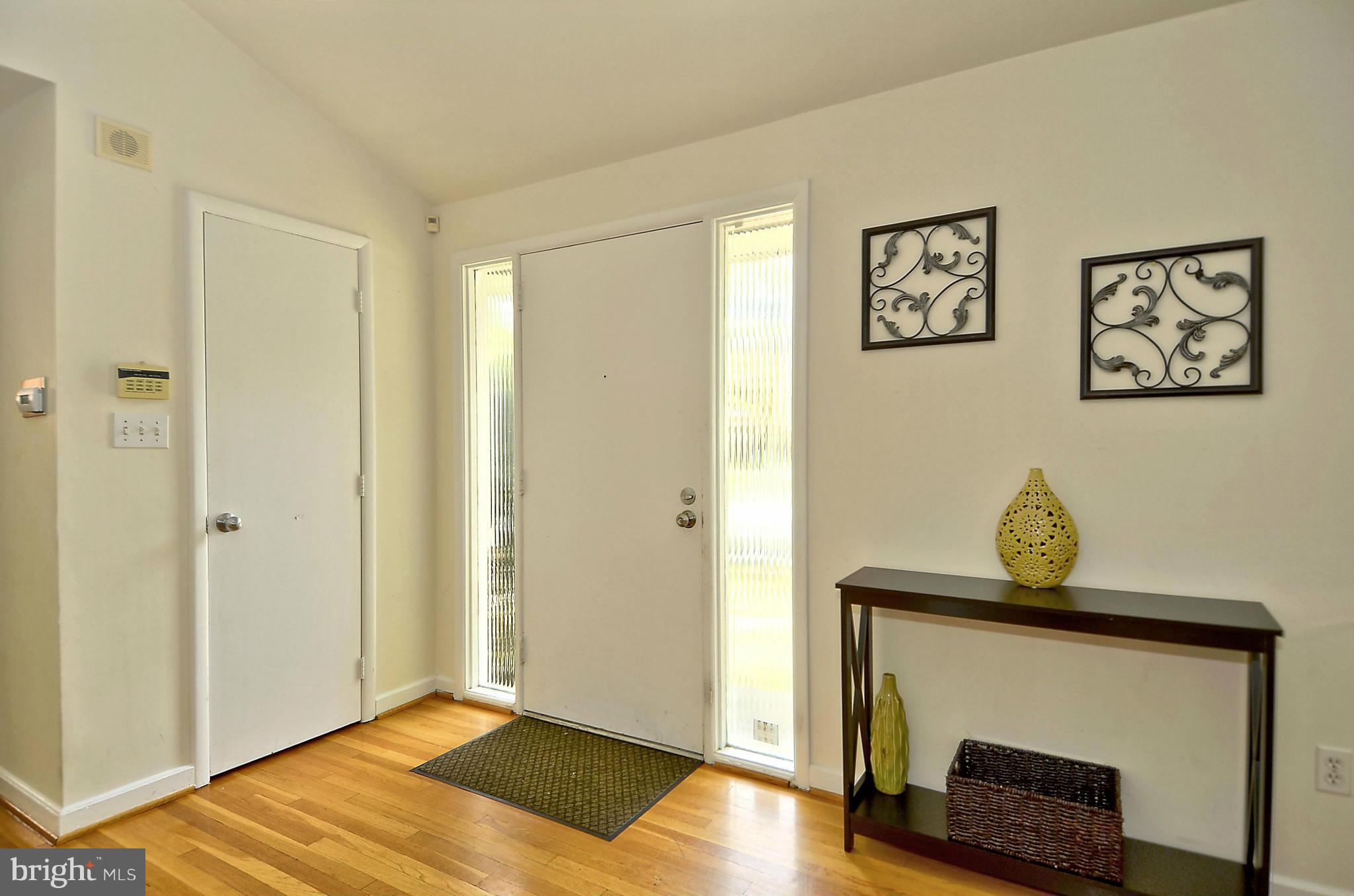 12912 Goodhill Road Silver Spring, MD 20906 - Photo 2 of 29 Interior (General)