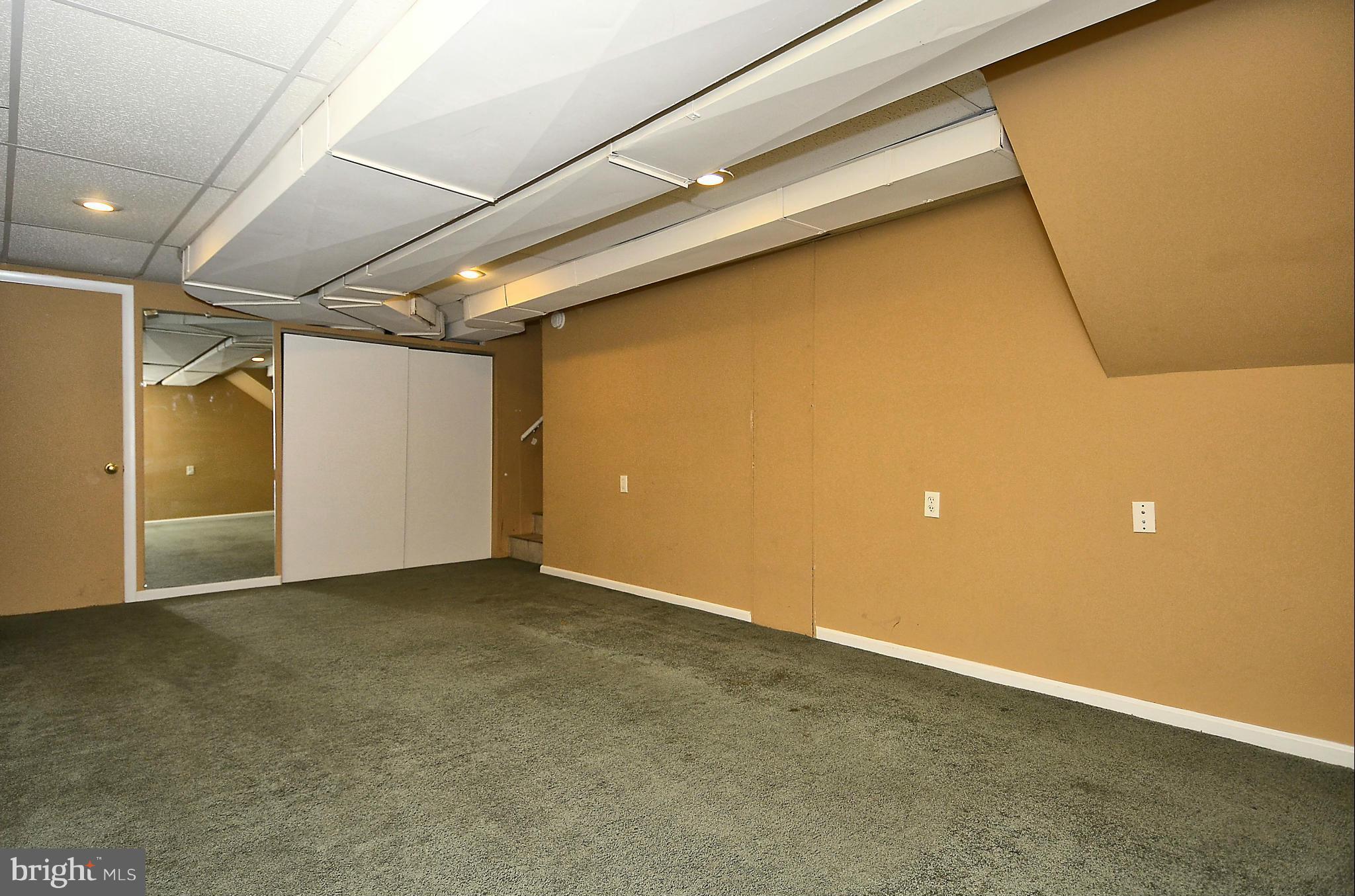 12912 Goodhill Road Silver Spring, MD 20906 - Photo 22 of 29 Family Room