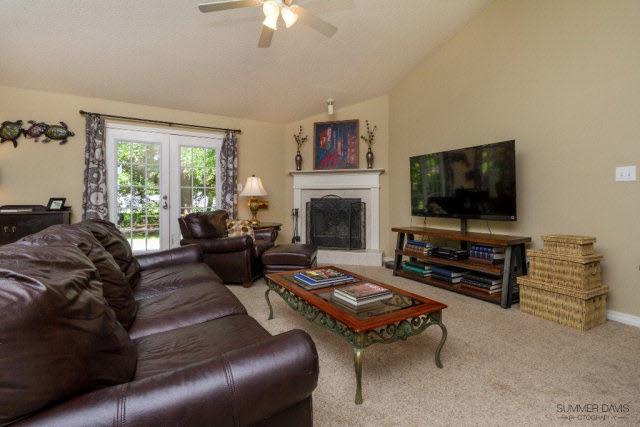 8924 Shoenight Circle Foley, AL 36535 - Photo 3 of 19 Living area view 2