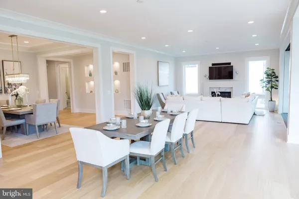 $3,235,000 | 408 Fellini Court Southeast, Vienna, VA 22180