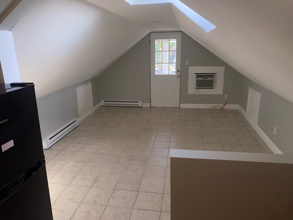 6 R Salem Street, Unit 7 Woburn, MA 01801 - Photo 6 of 12