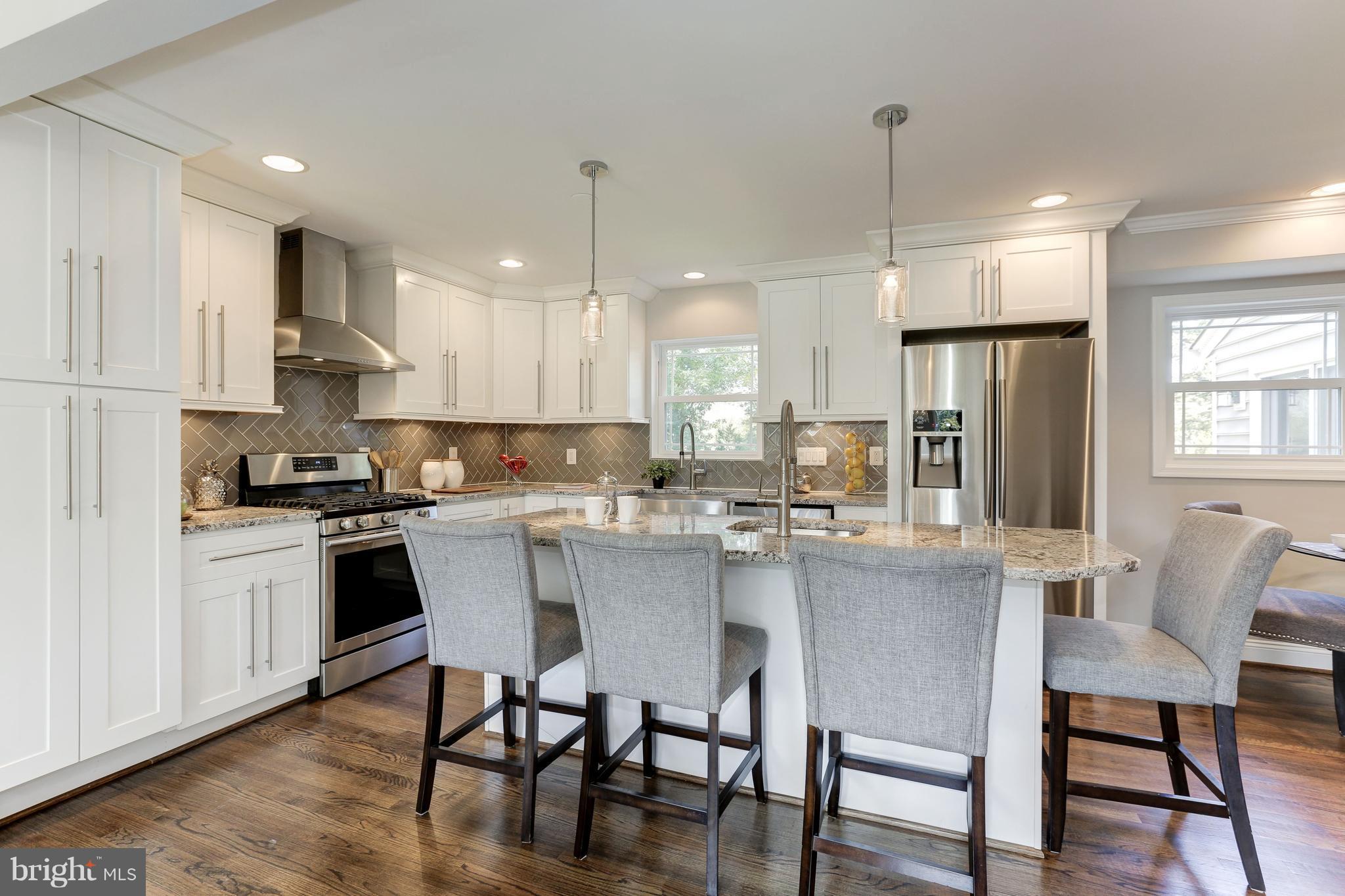 6509 White Post Road Centreville, VA 20121 - Photo 11 of 30 Kitchen