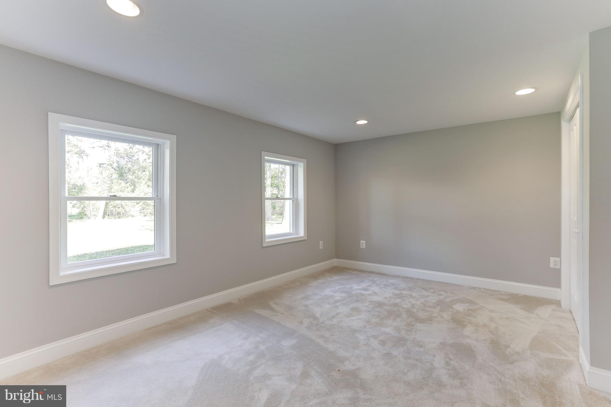 6509 White Post Road Centreville, VA 20121 - Photo 25 of 30 Bedroom