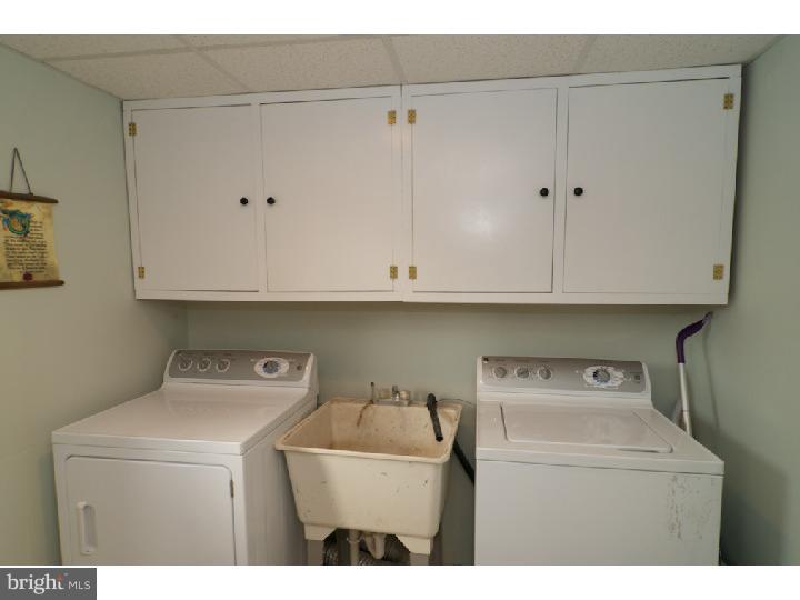 856 Sunnylea Road Lansdale, PA 19446 - Photo 12 of 25 Laundry Room