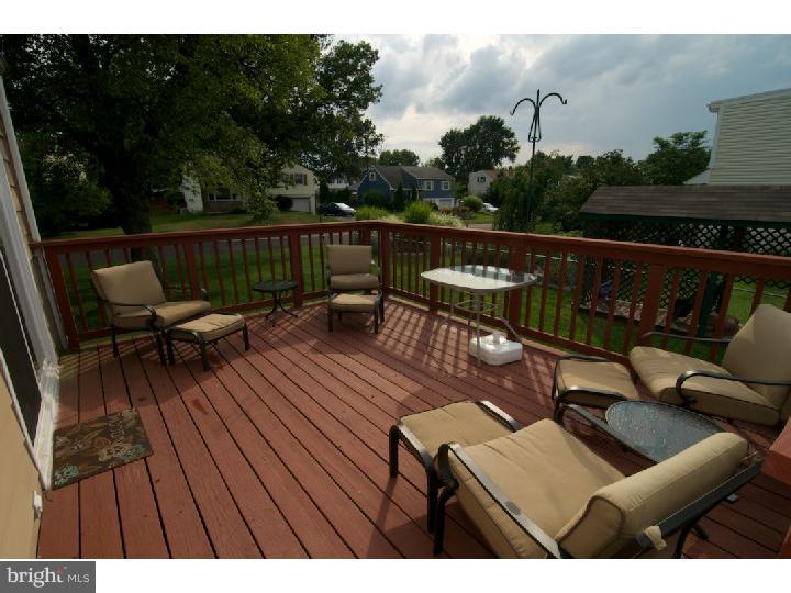 856 Sunnylea Road Lansdale, PA 19446 - Photo 20 of 25 Deck