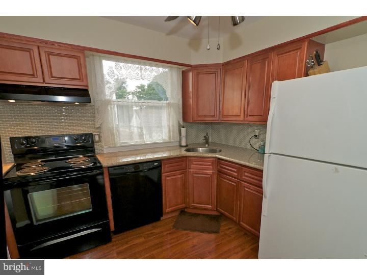 856 Sunnylea Road Lansdale, PA 19446 - Photo 6 of 25 Kitchen