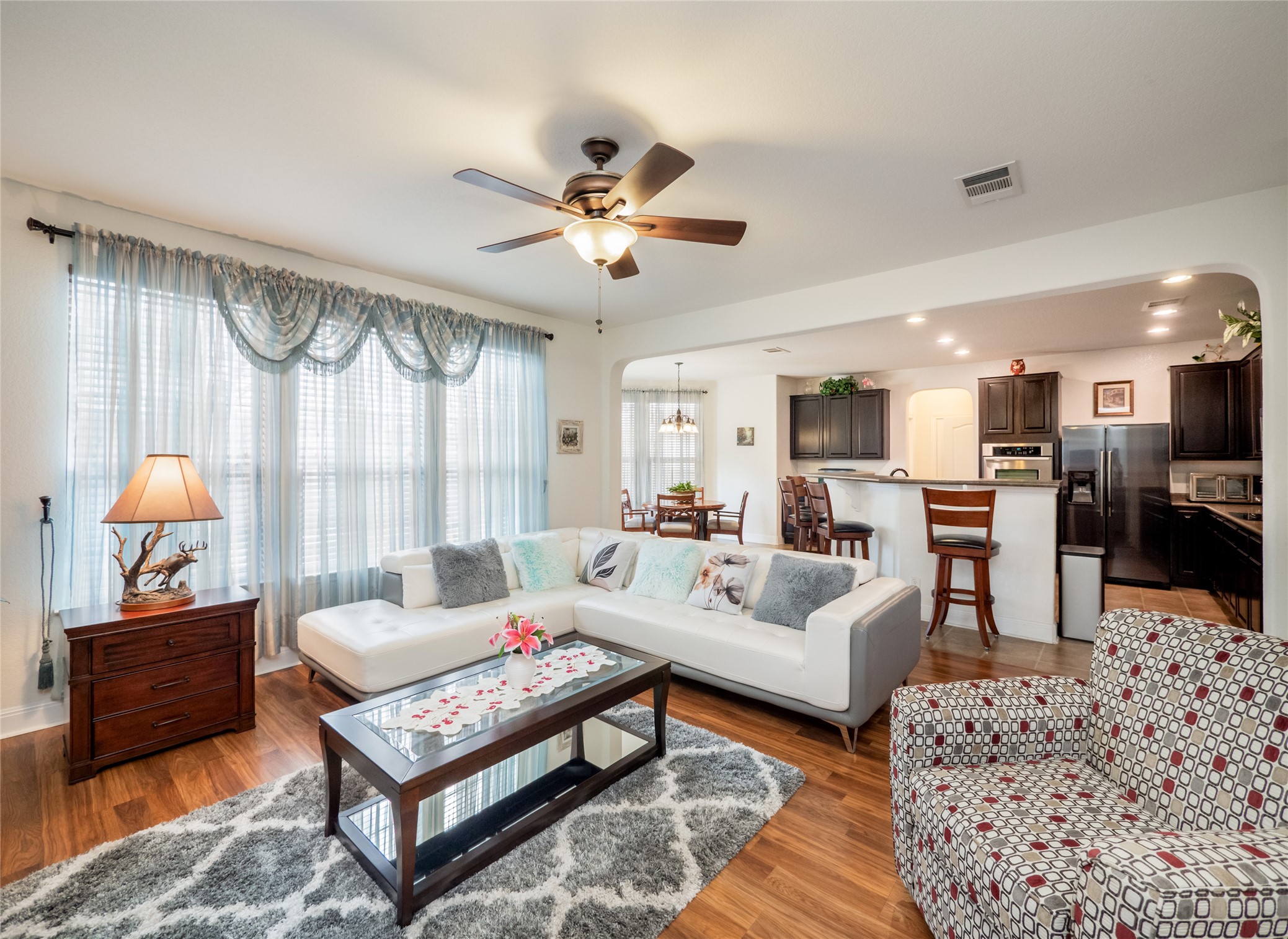 679 Apricot Drive Kyle, TX 78640 - Photo 8 of 37