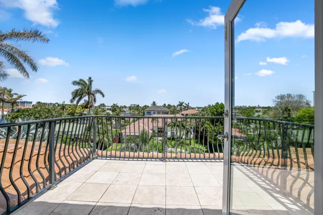 $4,000,000 | 1030 Rhodes Villa Avenue, Delray Beach, FL 33483
