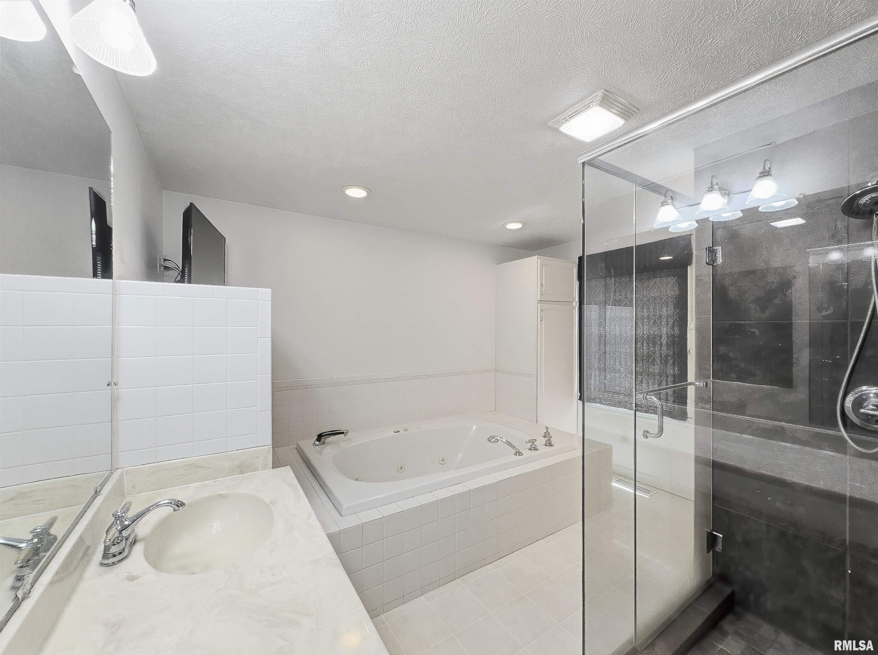 3 Wilmette Drive Normal, IL 61761 - Photo 22 of 38