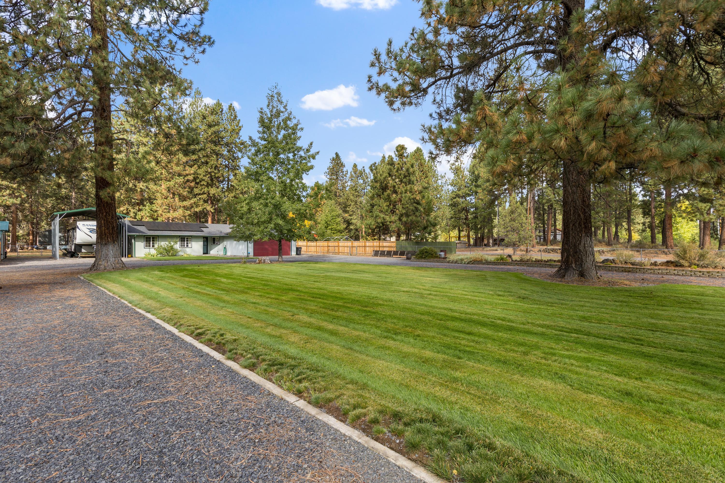 59895 Cheyenne Road Bend, OR 97702 - Photo 28 of 28 front yard space