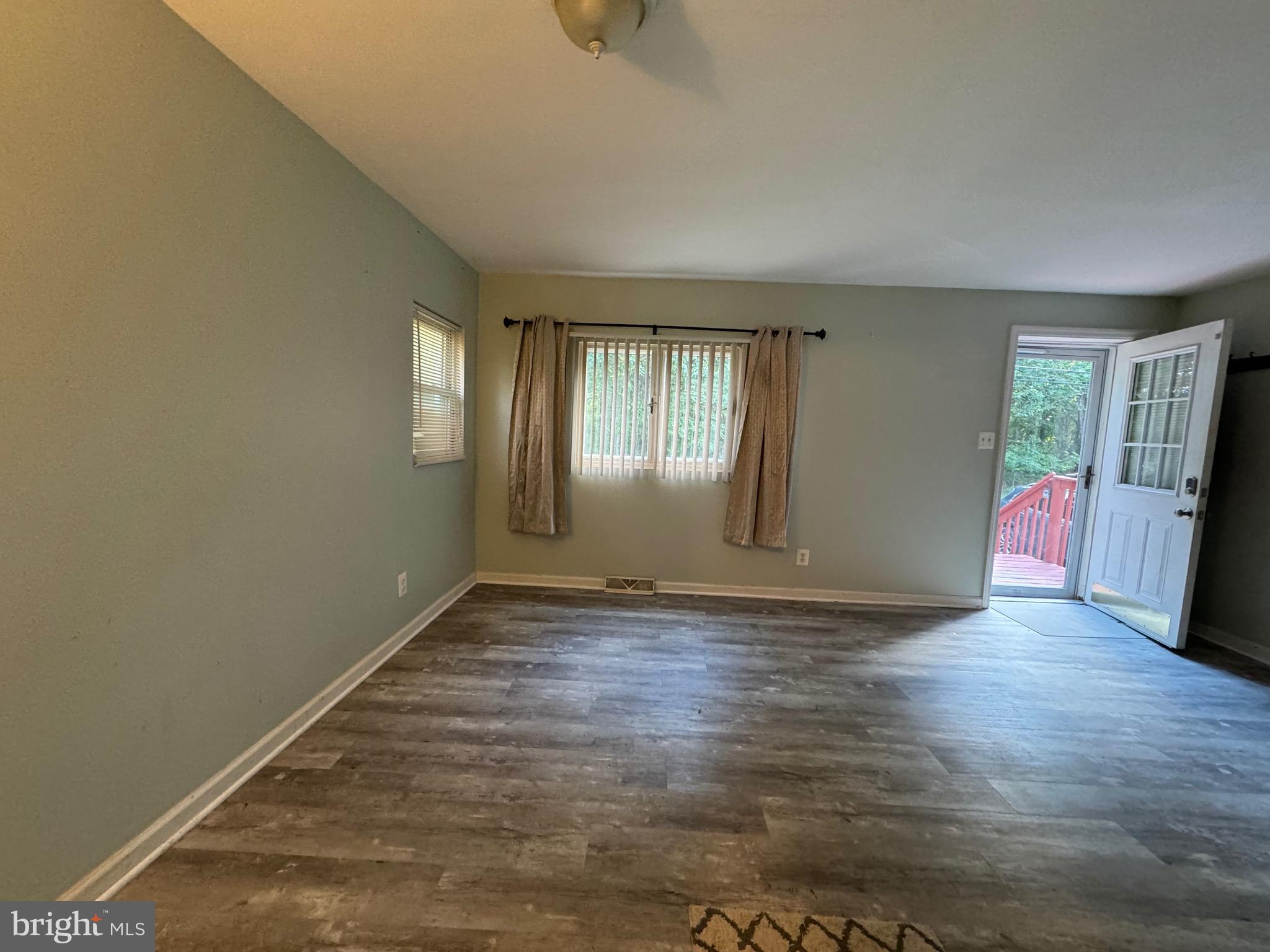 122 Stevens Avenue Atco, NJ 08004 - Photo 11 of 20 Gallery Image 11