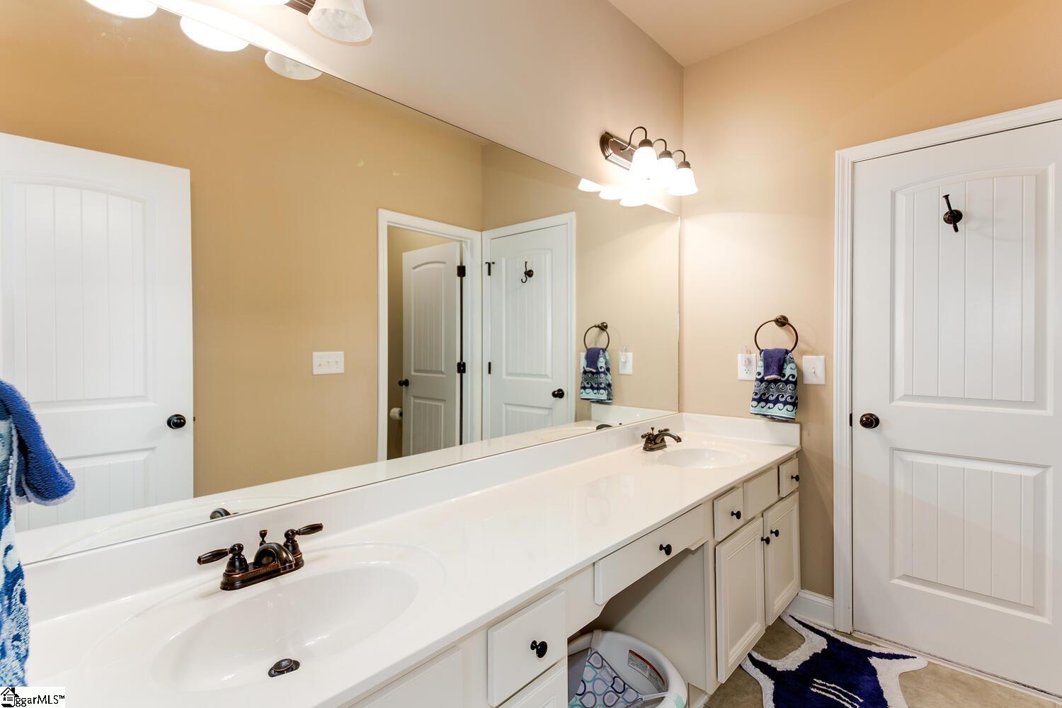 113 Angeline Way Simpsonville, SC 29681 - Photo 16 of 31 Gallery Image 16
