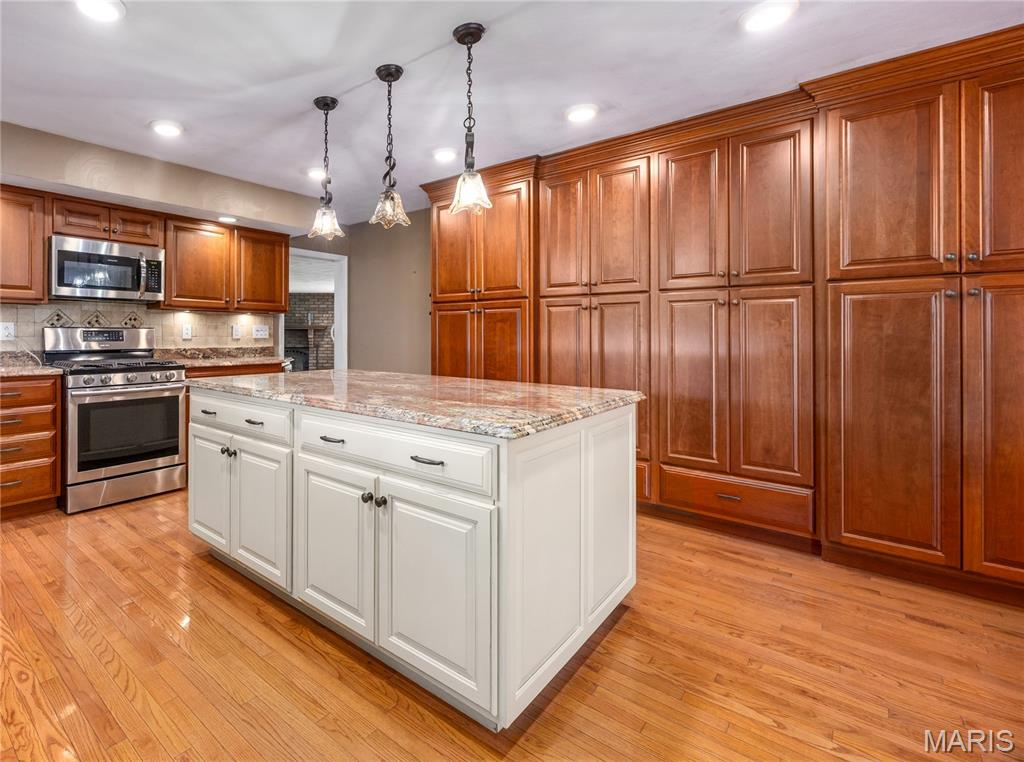 4022 Landmark Road Iuka, IL 62849 - Photo 11 of 23 Gallery Image 11