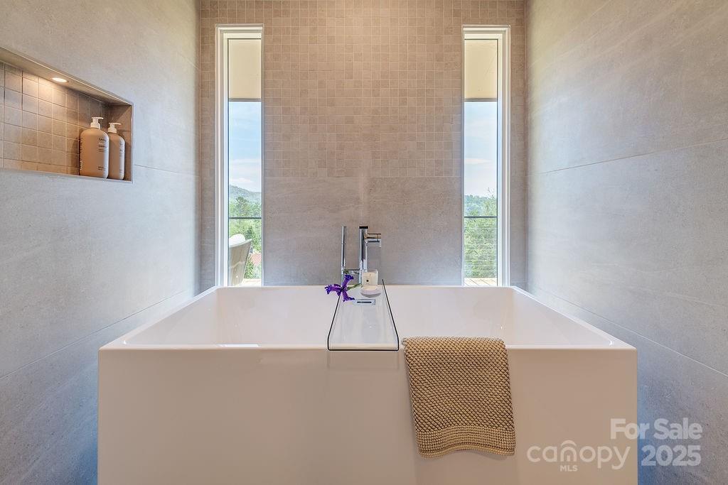 480 Windsor Road Asheville, NC 28804 - Photo 22 of 46 Gallery Image 22