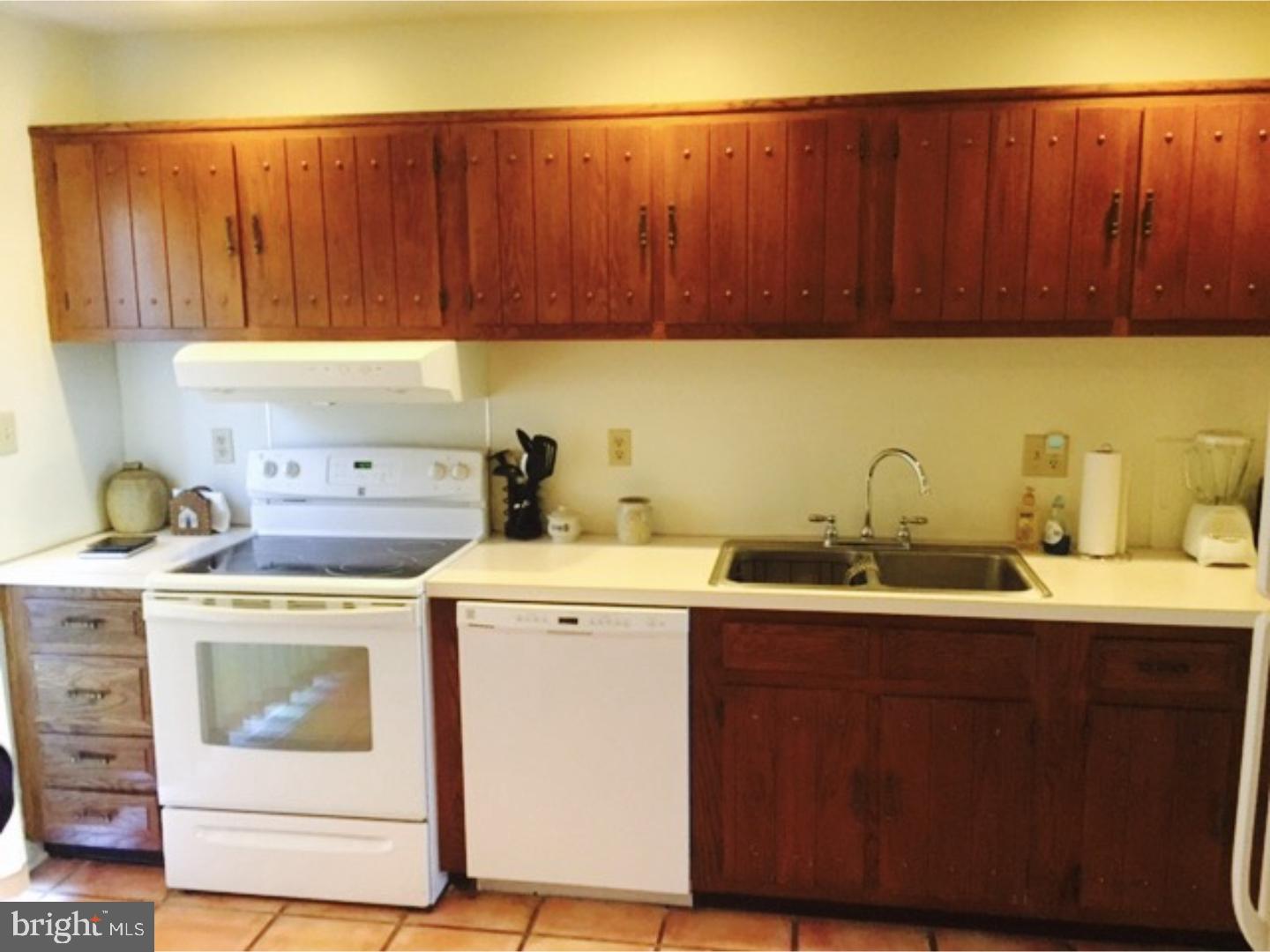 130 Merion Lane Reading, PA 19607 - Photo 3 of 14 Gallery Image 3