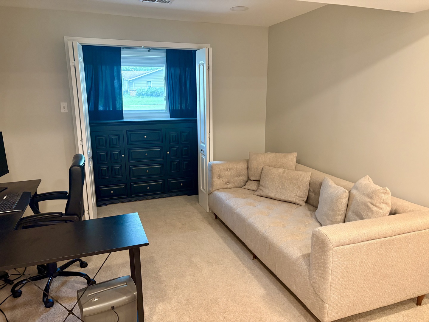 325 Rockhurst Road Bolingbrook, IL 60440 - Photo 13 of 17 a living room with furniture and a window