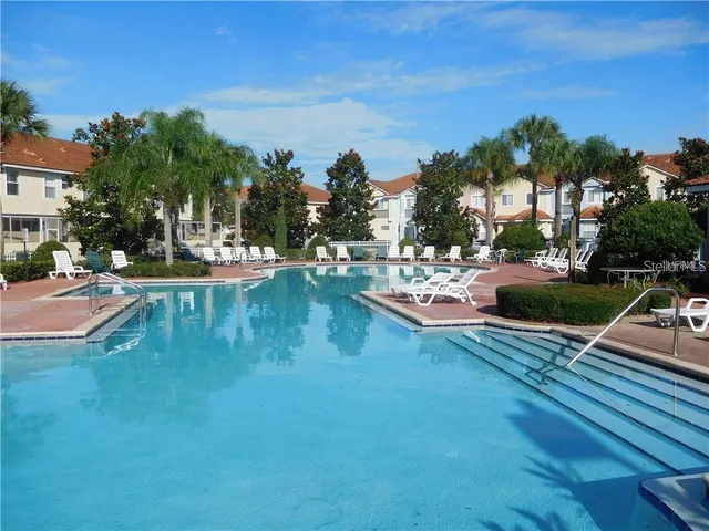 a view of an outdoor space