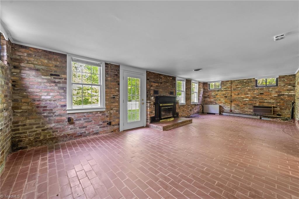 3432 Edgefield Road Greensboro, NC 27409 - Photo 21 of 34 Basement Den