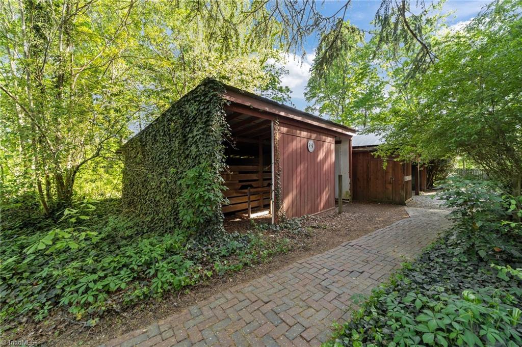 3432 Edgefield Road Greensboro, NC 27409 - Photo 27 of 34 Old horsebarn