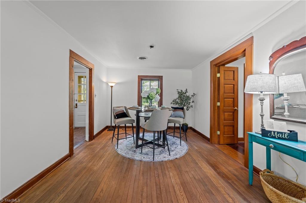 3432 Edgefield Road Greensboro, NC 27409 - Photo 5 of 34 Dining Rm