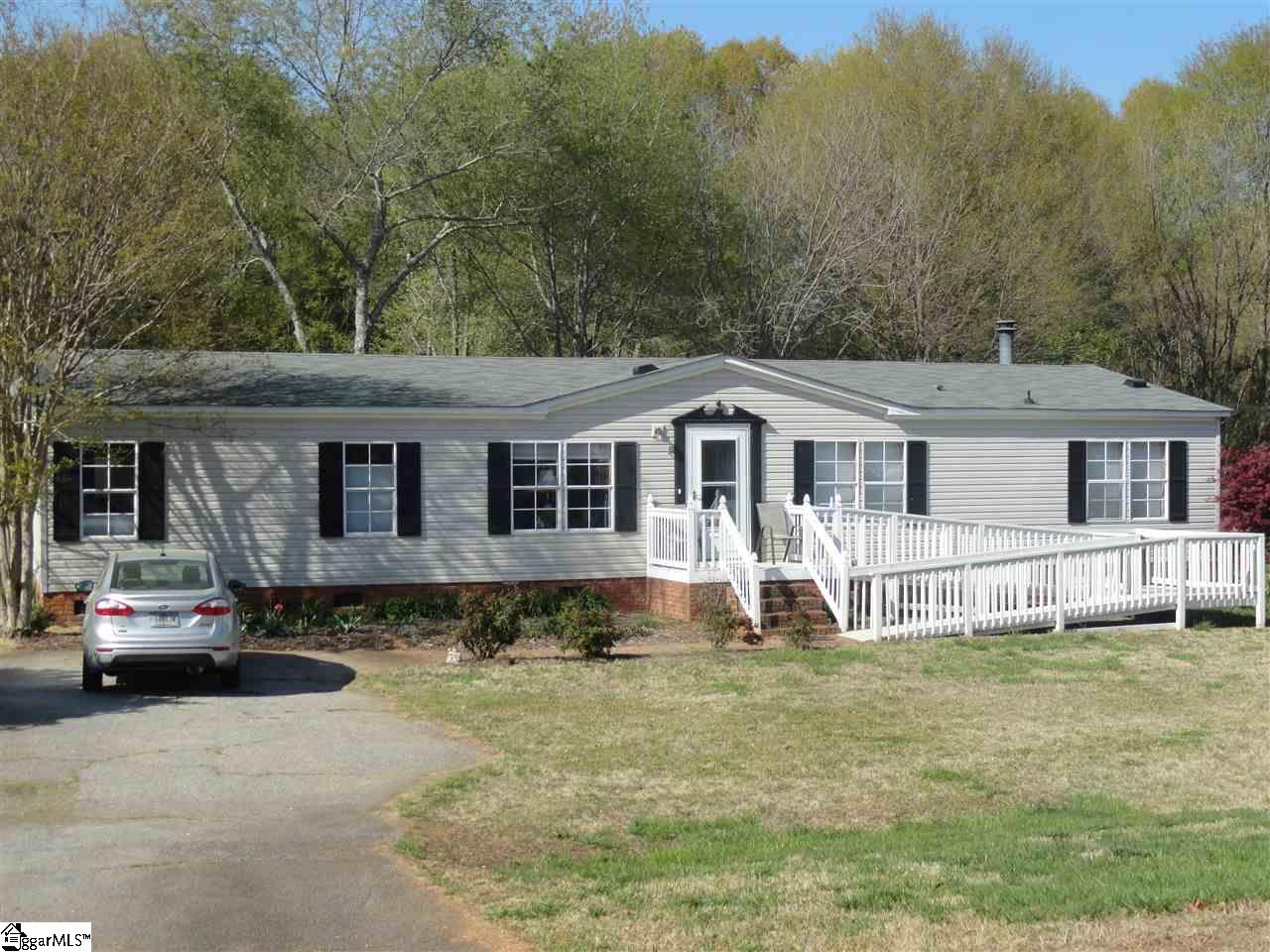 1639 Anderson Ridge Road Simpsonville, SC 29681 - Photo 1 of 24 Gallery Image 1