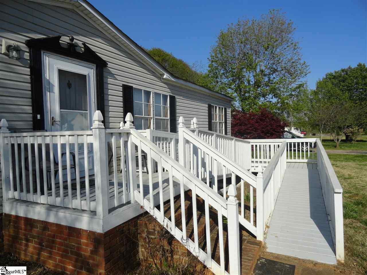 1639 Anderson Ridge Road Simpsonville, SC 29681 - Photo 2 of 24 Gallery Image 2
