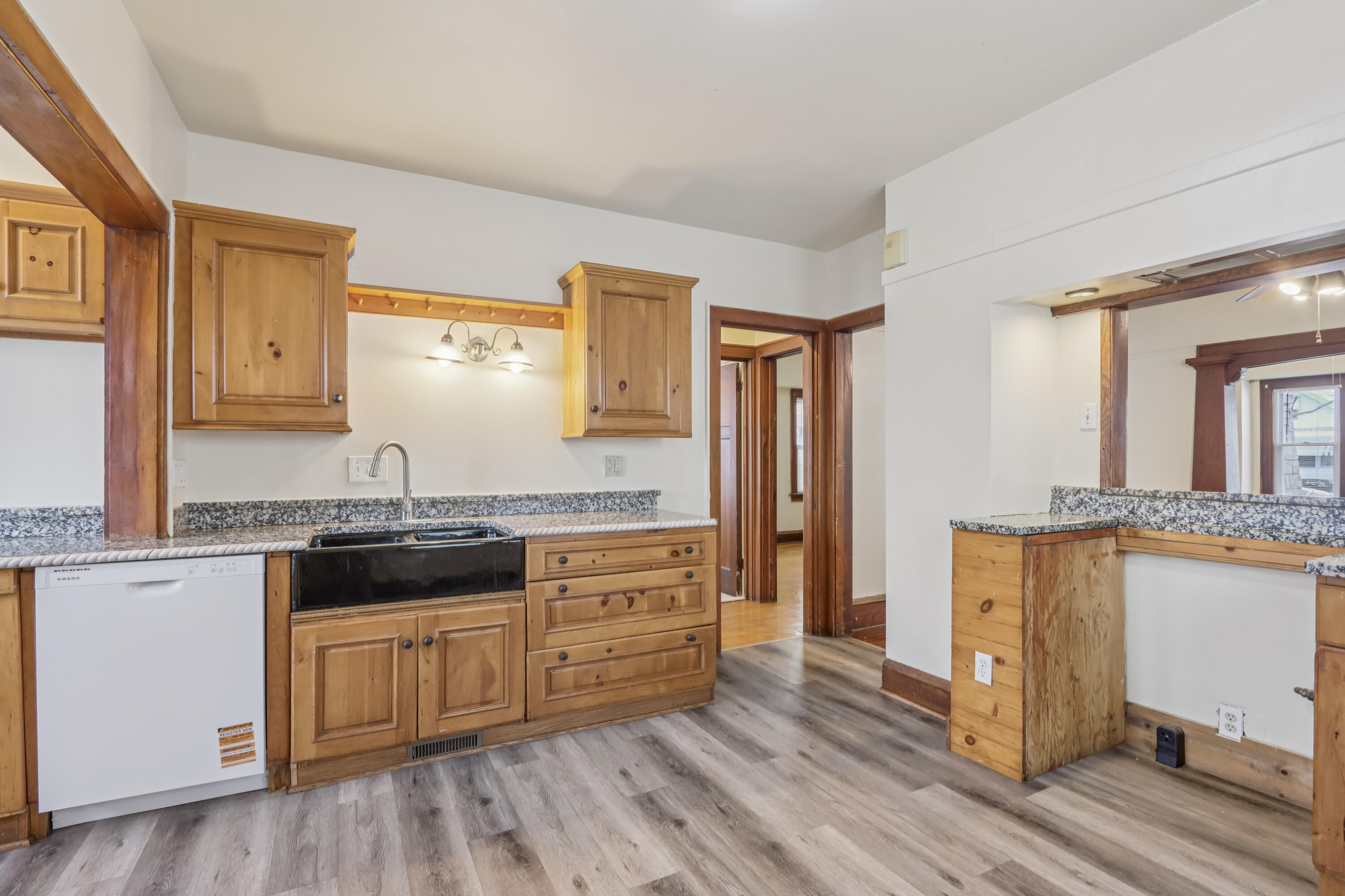 4027 North 24th Place Milwaukee, WI 53209 - Photo 6 of 29 6-print-N 24th Pl-S0201-016