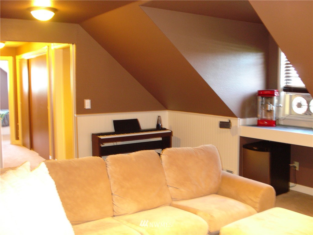 3807 Spring Coulee Road Bellingham, WA 98226 - Photo 12 of 25 Gallery Image 12