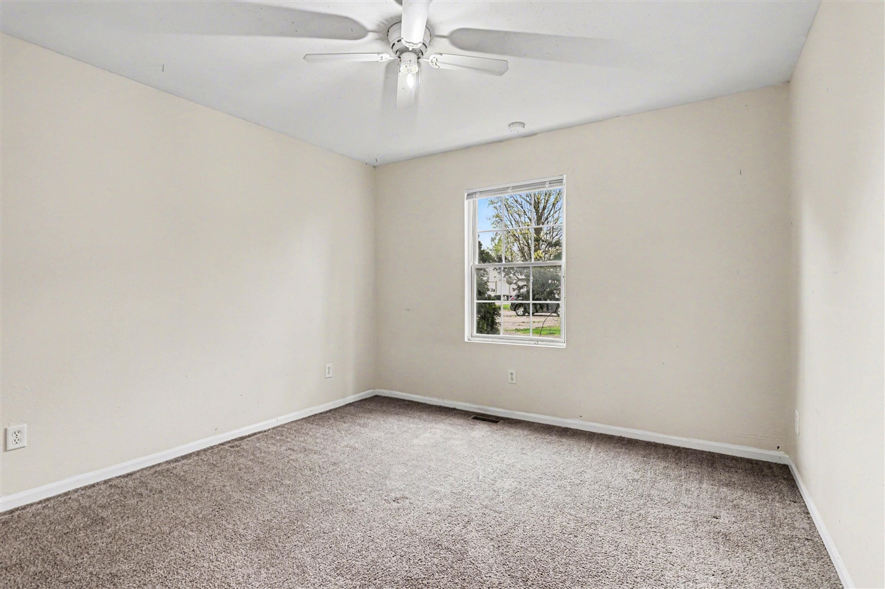 488 Florence Road Constantine, MI 49042 - Photo 9 of 15