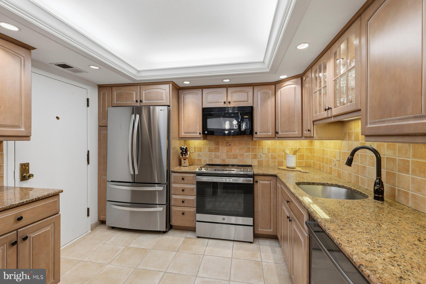 1101 South Arlington Ridge Road, Unit 1109 Arlington, VA 22202 - Photo 17 of 48