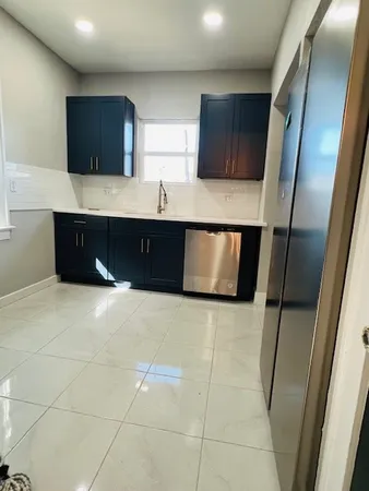 $2,000 | 2509 Arbor Street, Houston, TX 77004