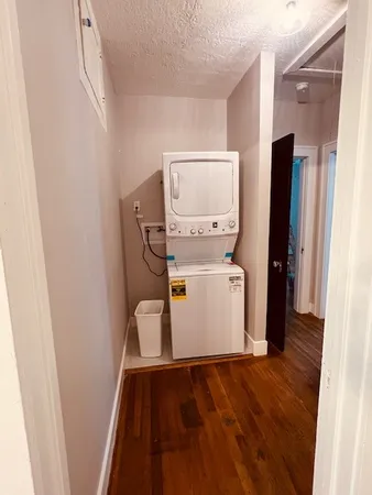 $2,000 | 2509 Arbor Street, Houston, TX 77004