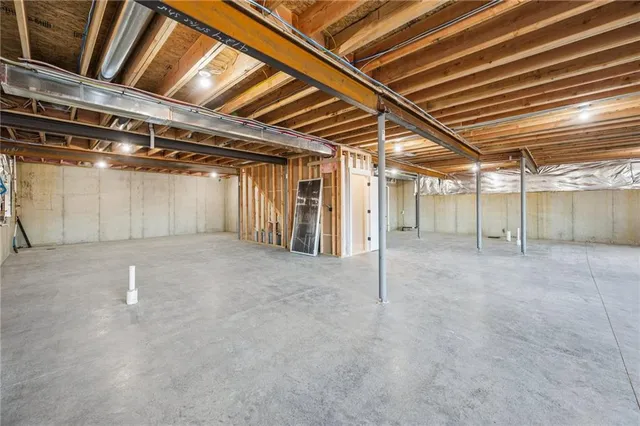 $559,950 | 2156 Black Walnut Drive, Liberty, MO 64068