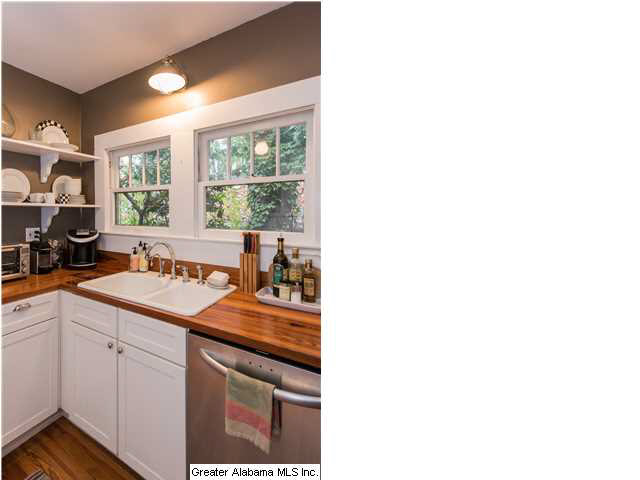 2800 16th Place South Birmingham, AL 35209 - Photo 12 of 32