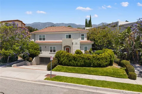 $699,800 | 2743 Montrose Avenue, Unit 110, Montrose, CA 91020