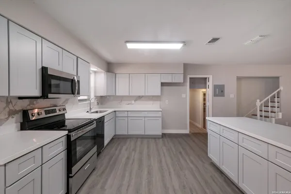 $1,975 | 2643 Waleetka Street, San Antonio, TX 78210