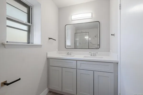 $1,975 | 2643 Waleetka Street, San Antonio, TX 78210