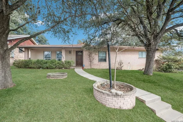 $1,975 | 2643 Waleetka Street, San Antonio, TX 78210