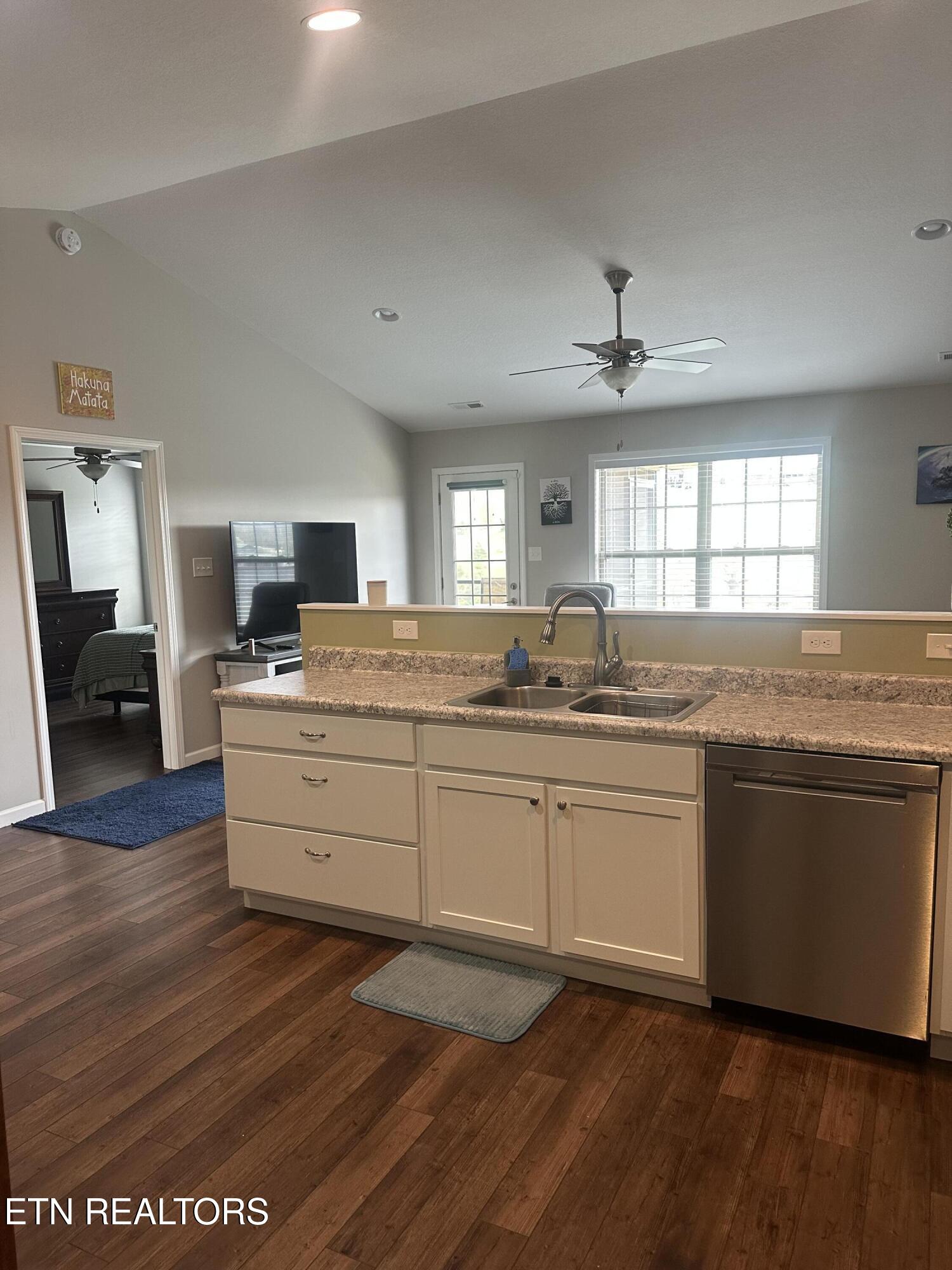 114 Cornerstone Lane Harrogate, TN 37752 - Photo 10 of 19 IMG_1473