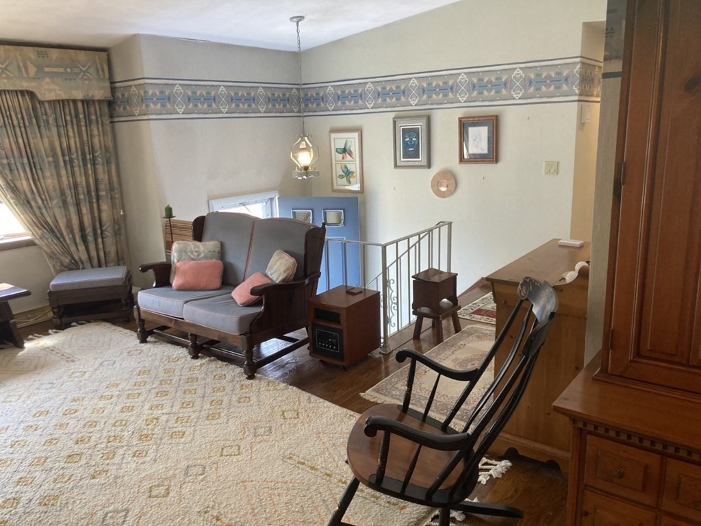 7 Tournament Road Natick, MA 01760 - Photo 3 of 13 Gallery Image 3