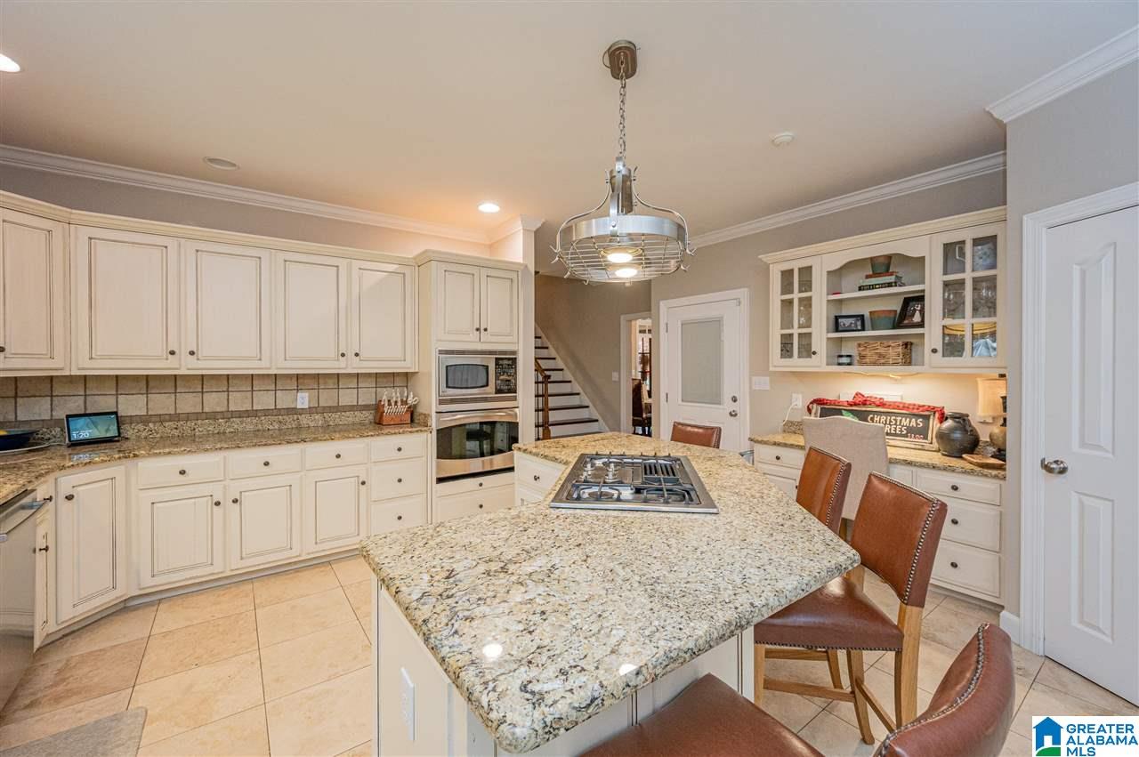 100 Windsor Lane Pelham, AL 35124 - Photo 8 of 50