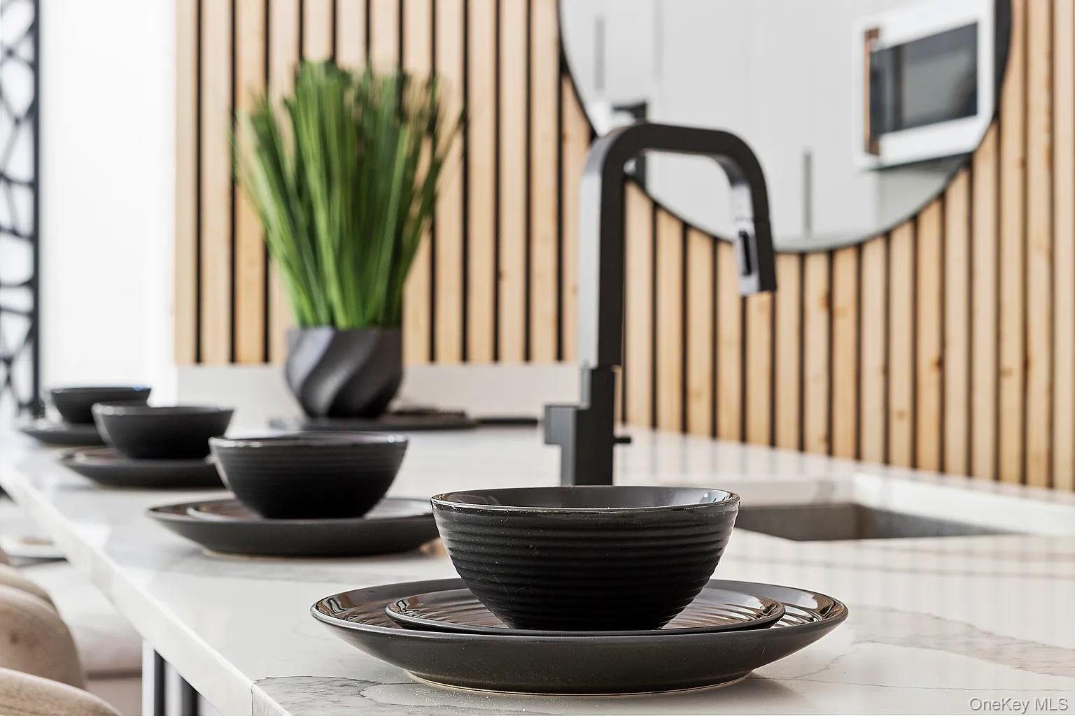 12 North Quarter Road Westhampton, NY 11977 - Photo 7 of 23 a living room with furniture and a potted plant