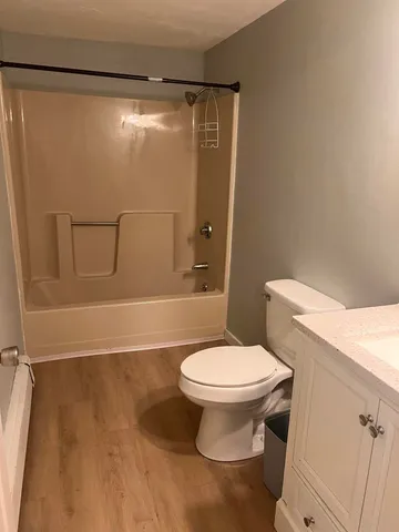 $1,600 | 39 St Thomas Street, Unit B, Dover, NH 03820