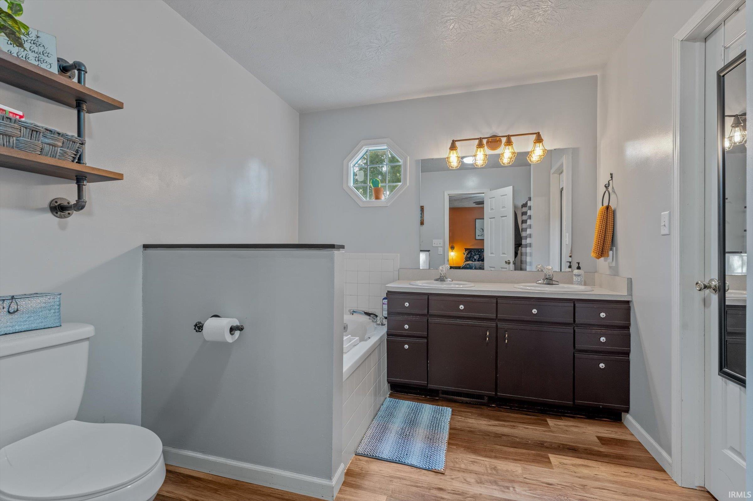 30897 Ridgeview Drive Elkhart, IN 46517 - Photo 19 of 35 Gallery Image 19