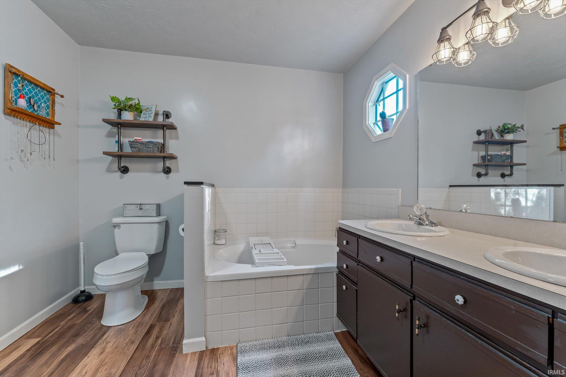 30897 Ridgeview Drive Elkhart, IN 46517 - Photo 21 of 35 Gallery Image 21