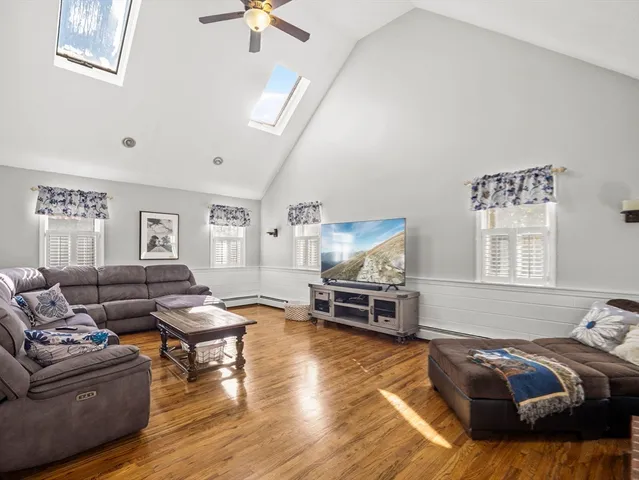 $725,000 | 13 Oak Hill Street, Pepperell, MA 01463