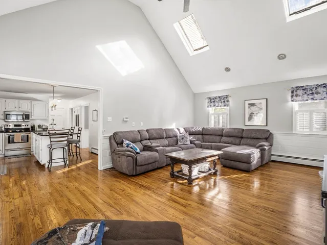 $725,000 | 13 Oak Hill Street, Pepperell, MA 01463