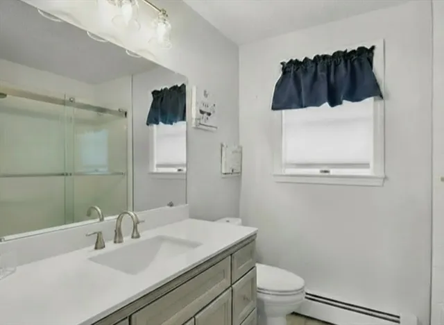 $725,000 | 13 Oak Hill Street, Pepperell, MA 01463