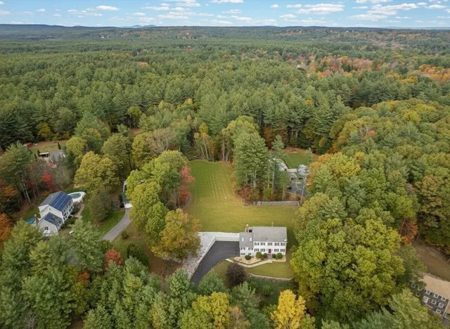 $725,000 | 13 Oak Hill Street, Pepperell, MA 01463