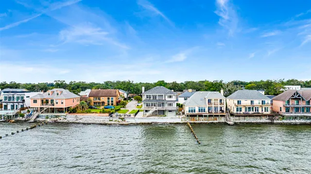 $1,200,000 | 3422 Chantarene Drive, Pensacola, FL 32507